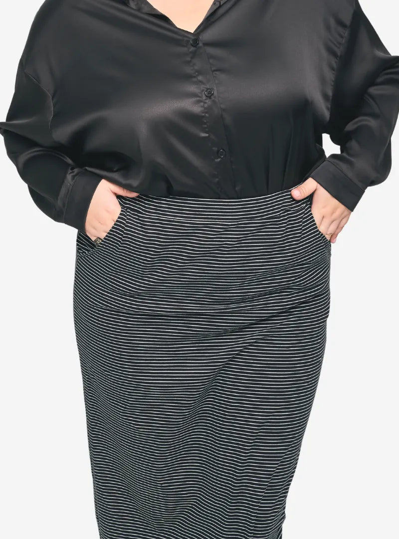 A woman wearing in Black Small Luna Striped