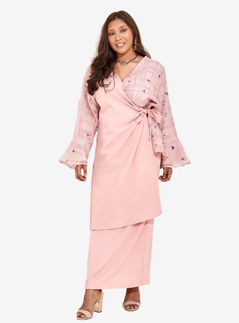 Ms Nalissa Checkered Organdy Wrap Kurung