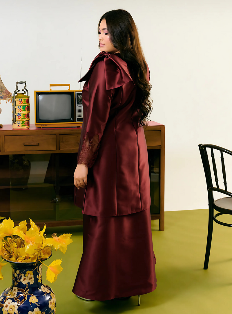 Tun Khaleeda Kurung - Rich Brown