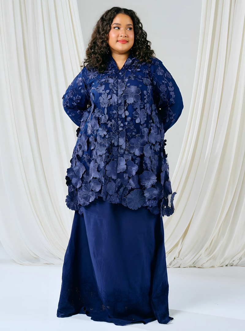 Tun Embun 3D Embroidered Kebaya Kurung - Navy Blue