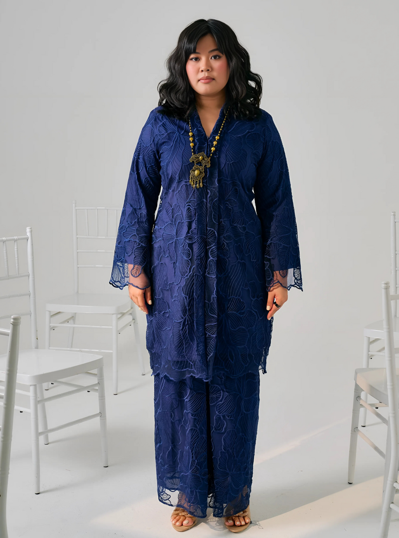 Tun Senah Embroidered Lace Kebarung - Navy