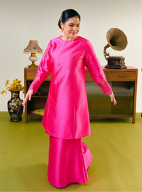 Tun Khaleeda Kurung - Hot Pink