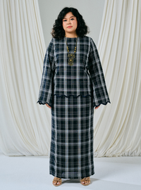 Tun Kyra Gingham Kurung