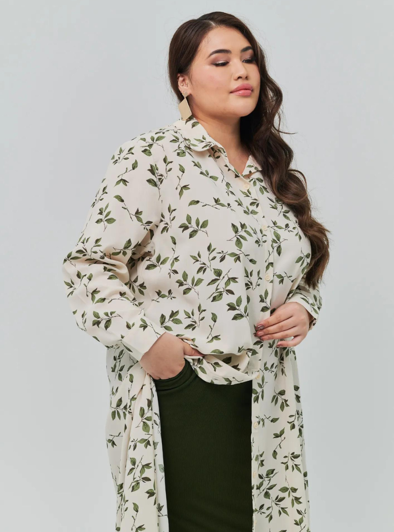  A woman dressed in White Willow Longline Printed Shirt Dress