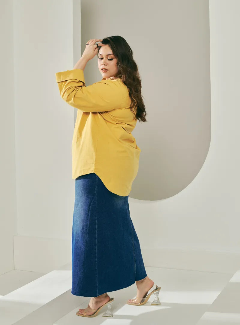 A woman dressed in Yellow Jasper Mandarin Collar Basic Shirt